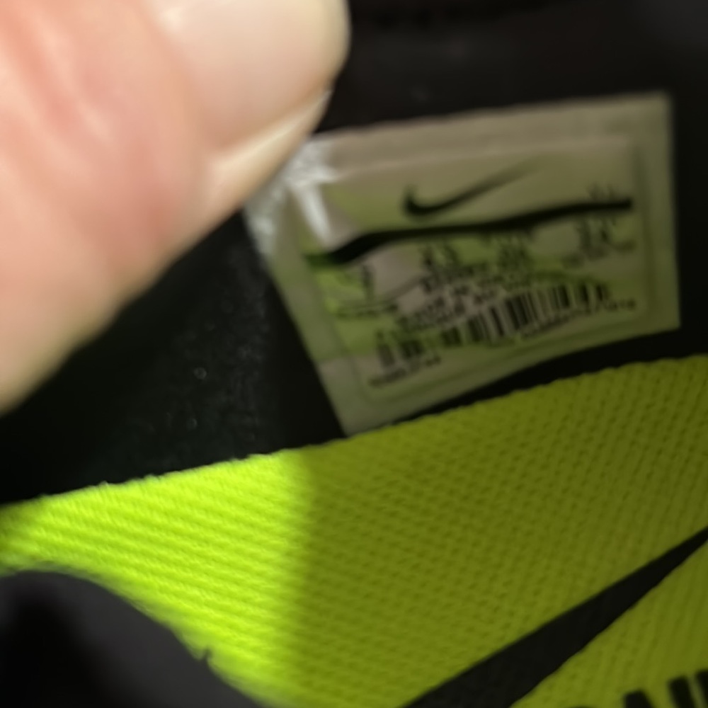 Women’s Nike training shoe - Picture 5 of 6